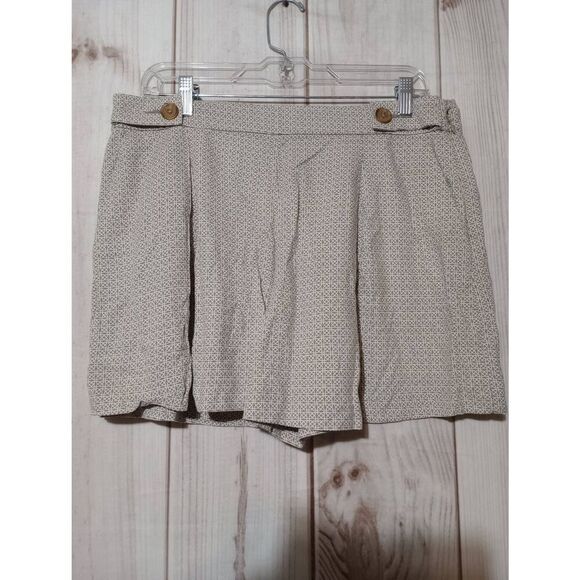 Banana Republic Shorts Ladies 10 Tan White Flowy - Picture 1 of 7